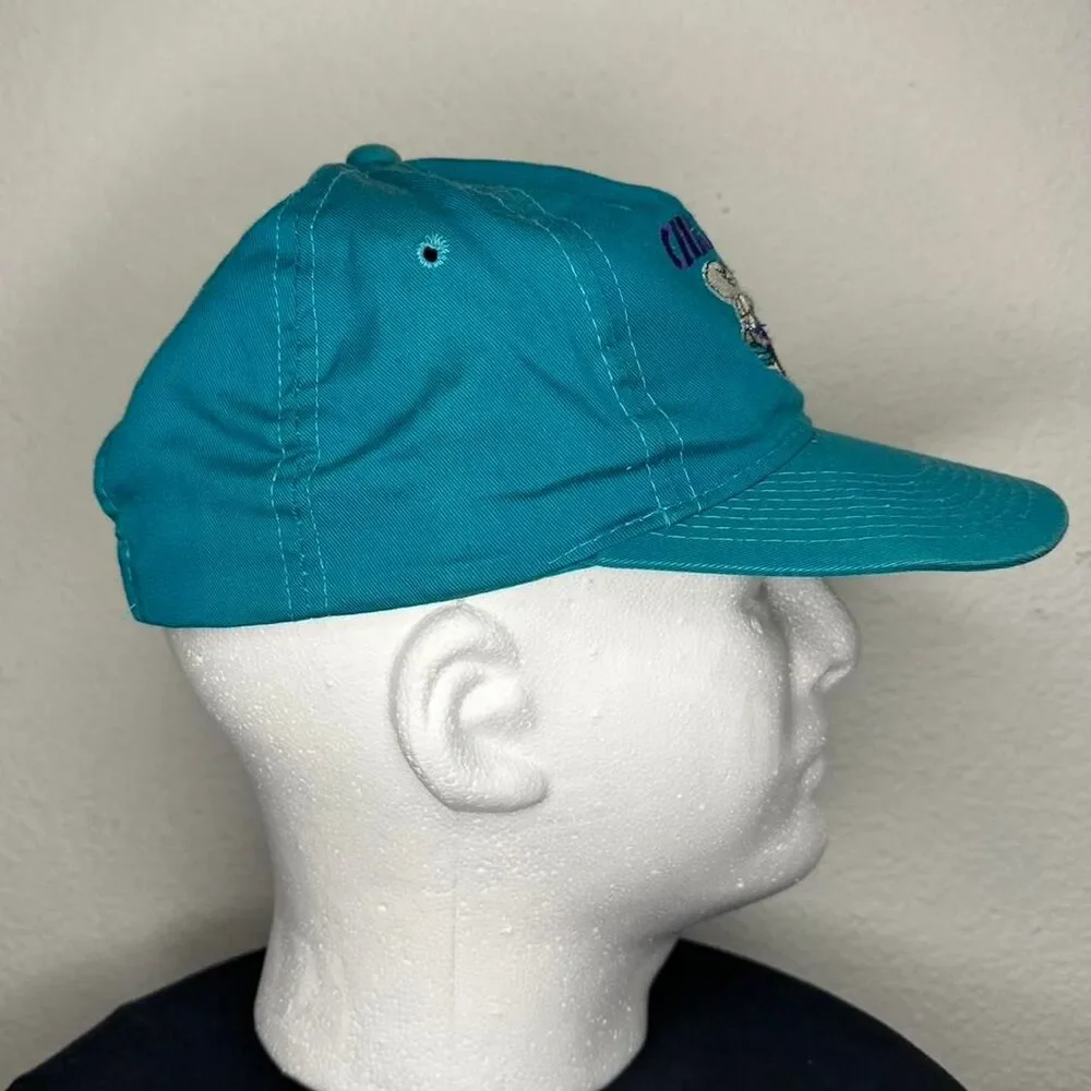 Vintage Charlotte Hornets adjustable snapback hat